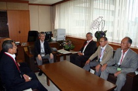 要請活動の様子2