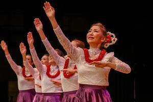 フラダンスの発表